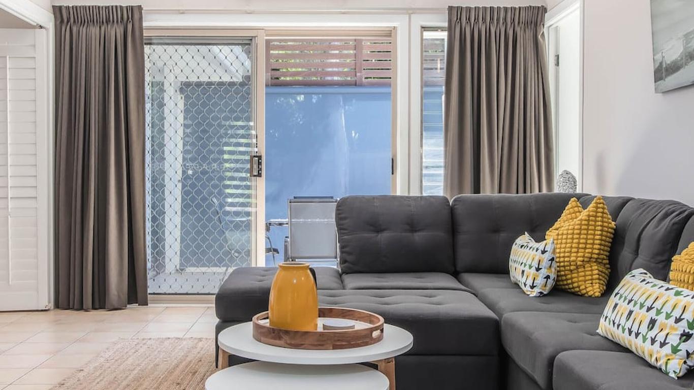 Hastings Cove Holiday Apartments
