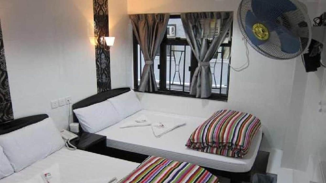 Premium Lounge