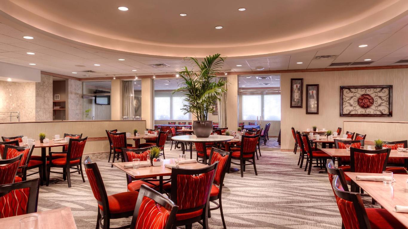 DoubleTree by Hilton Hotel Tampa Airport - Westshore