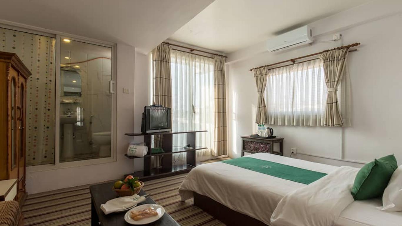 Green Hotel