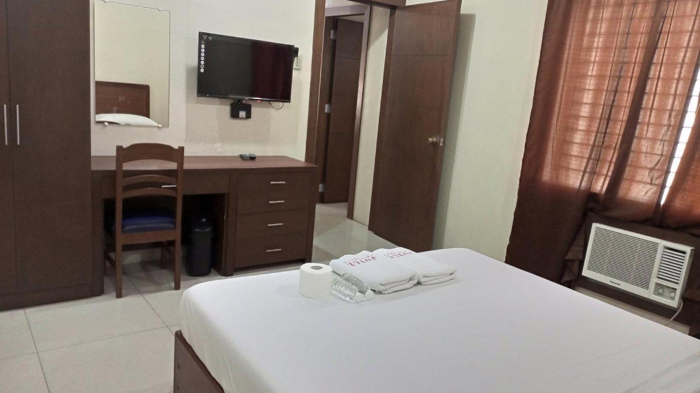 Joyce Apartelle San Juan
