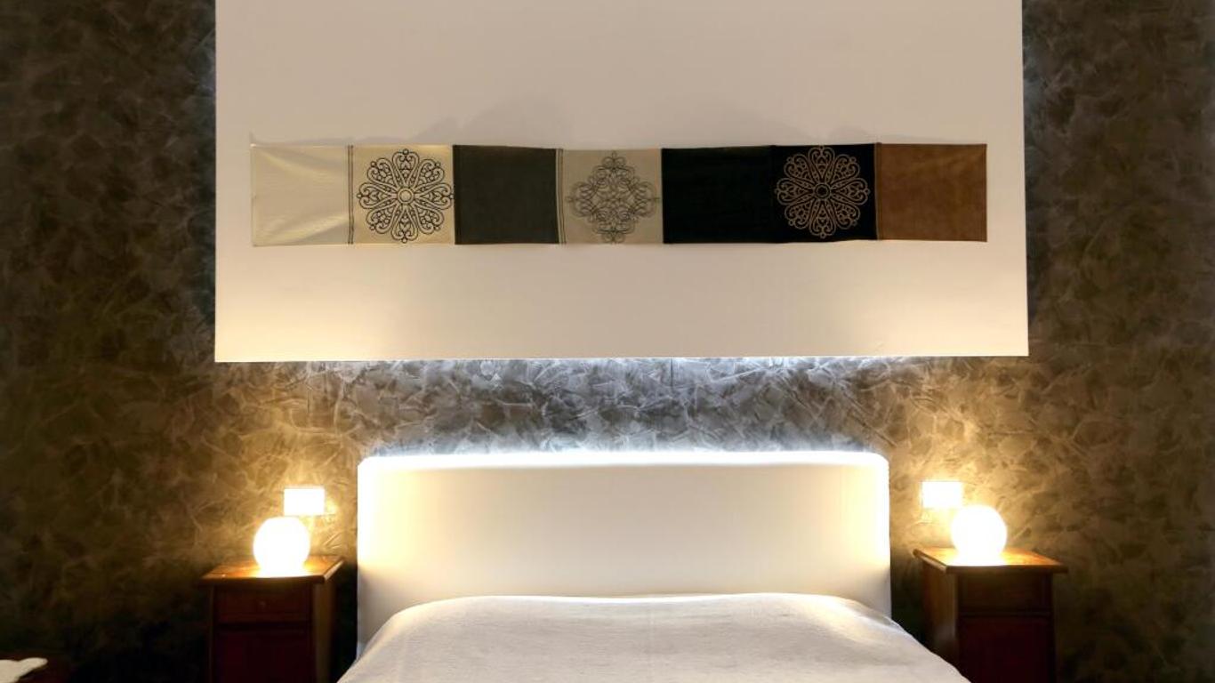 Caroline Rooms Rome