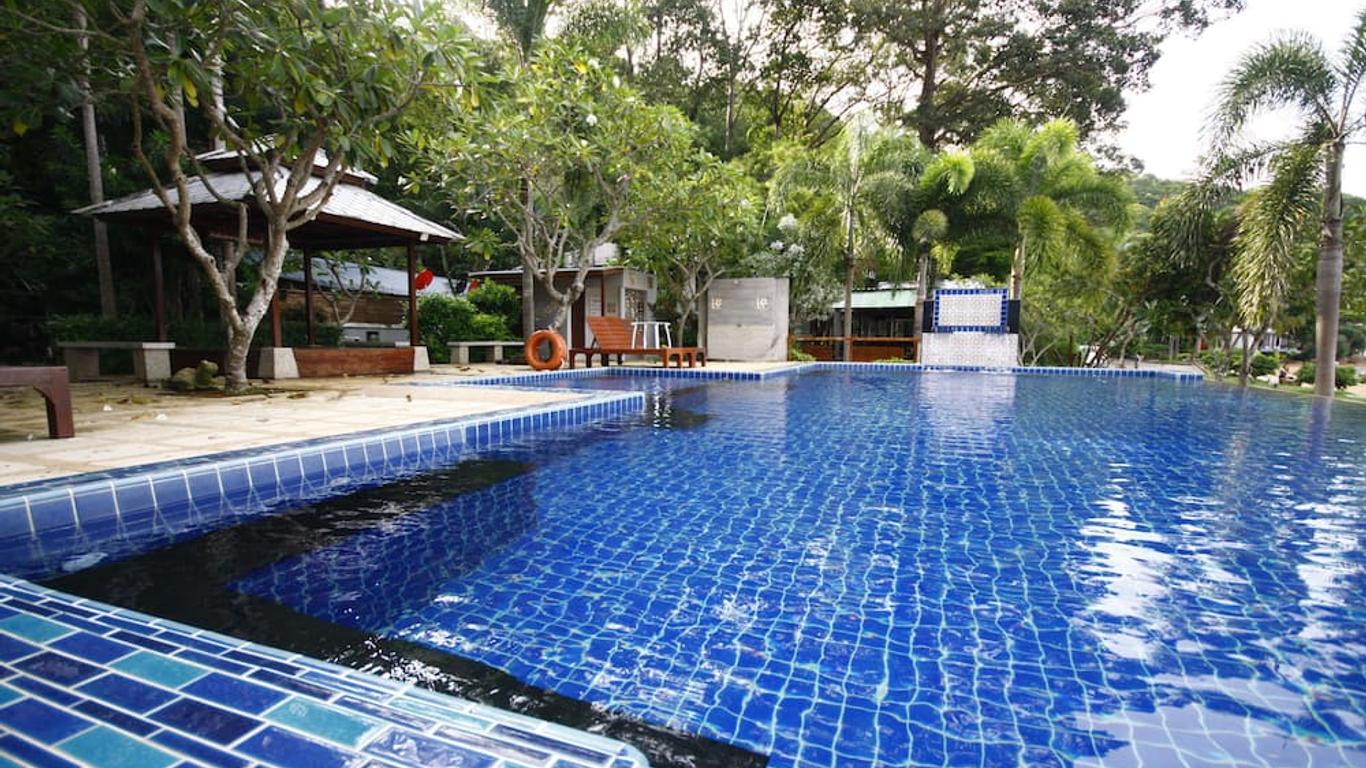 Seashell Village Resort