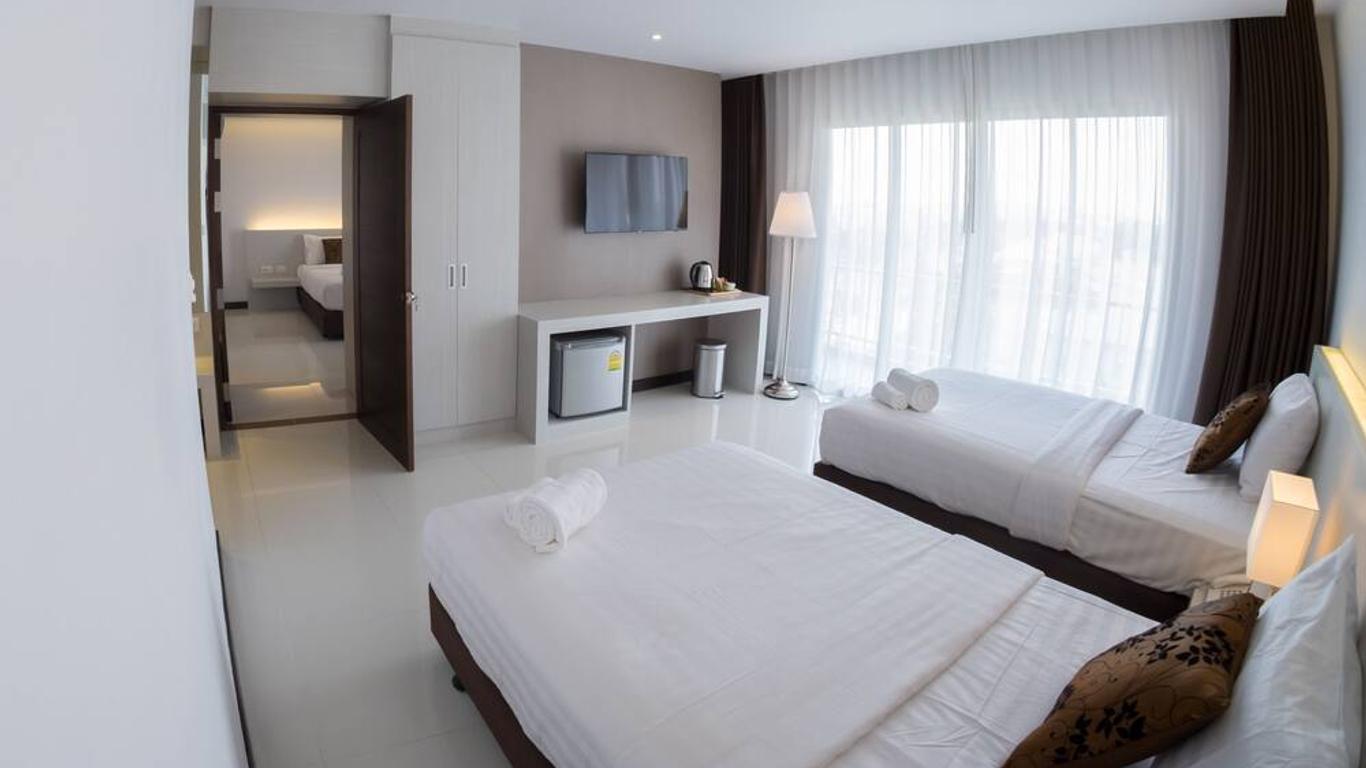 Chaisaeng Villa