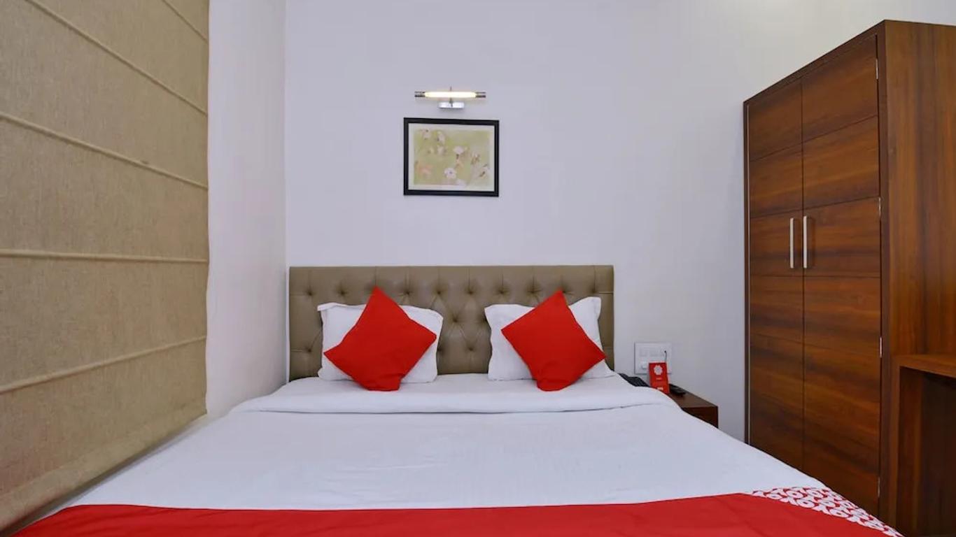 Oyo 11928 Hotel Ajmer Regency