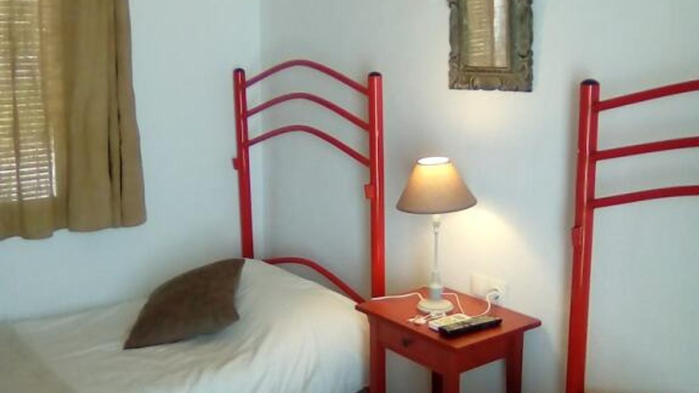 Rocio Rooms