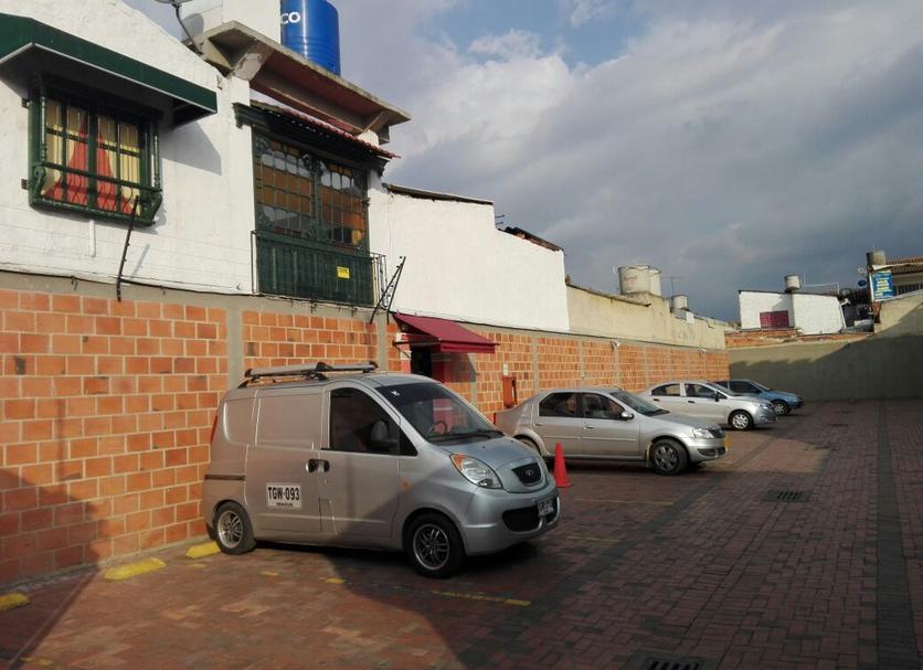 Estacionamiento Foto