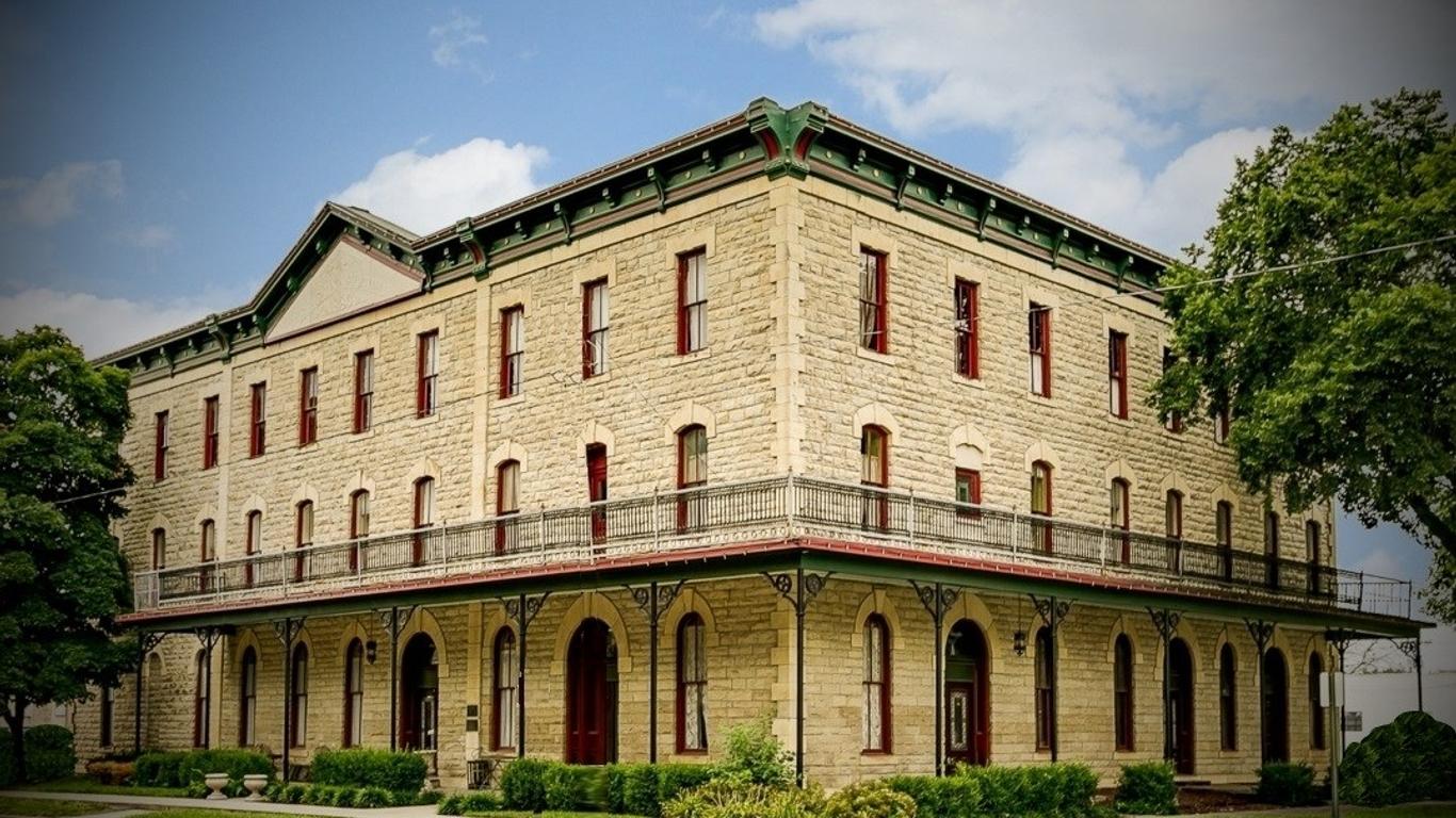 Historic Elgin Hotel