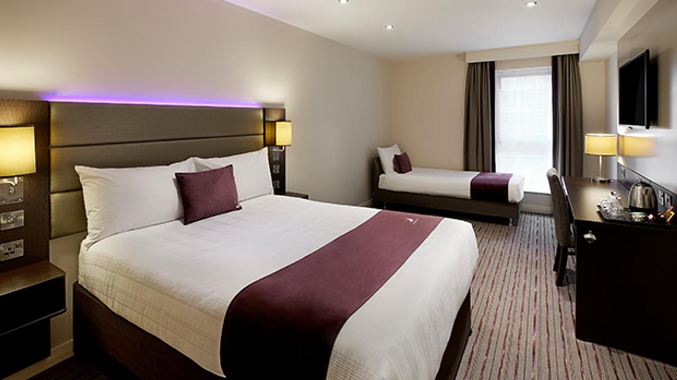 Premier Inn Chessington