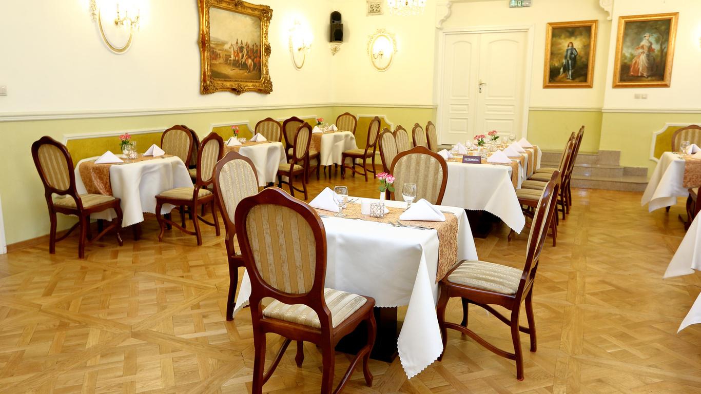 Hotel Dwór Sójki