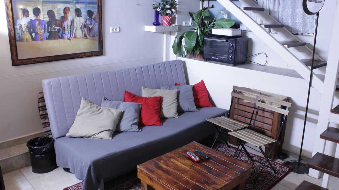 Ahuzat Shaul - Apartment