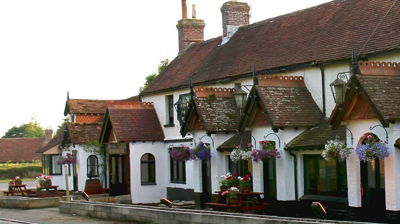 May Garland Inn