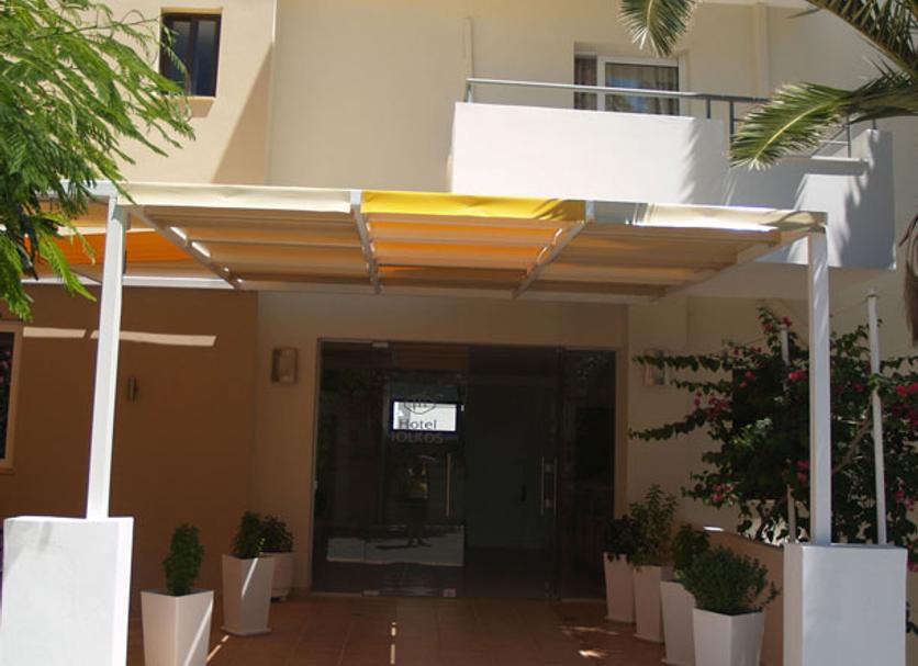 Entrada del hotel Foto