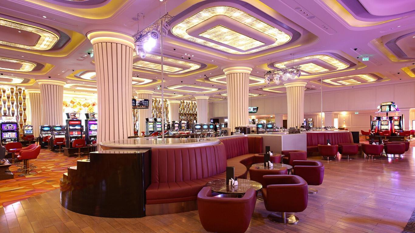 Tigre De Cristal Resort & Casino