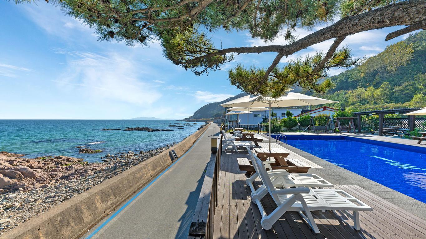 Uljin Sea and Moment Pension
