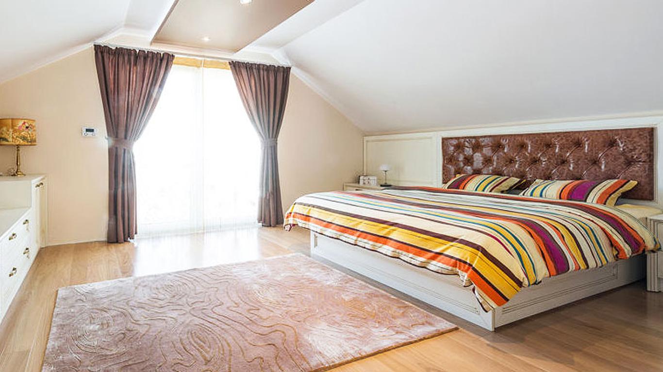 Aygro Hotel
