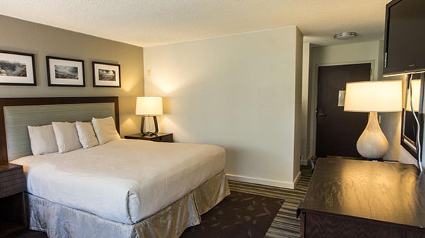 Yavapai Lodge East