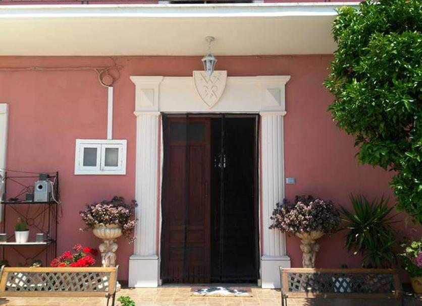 Entrada del hotel Foto