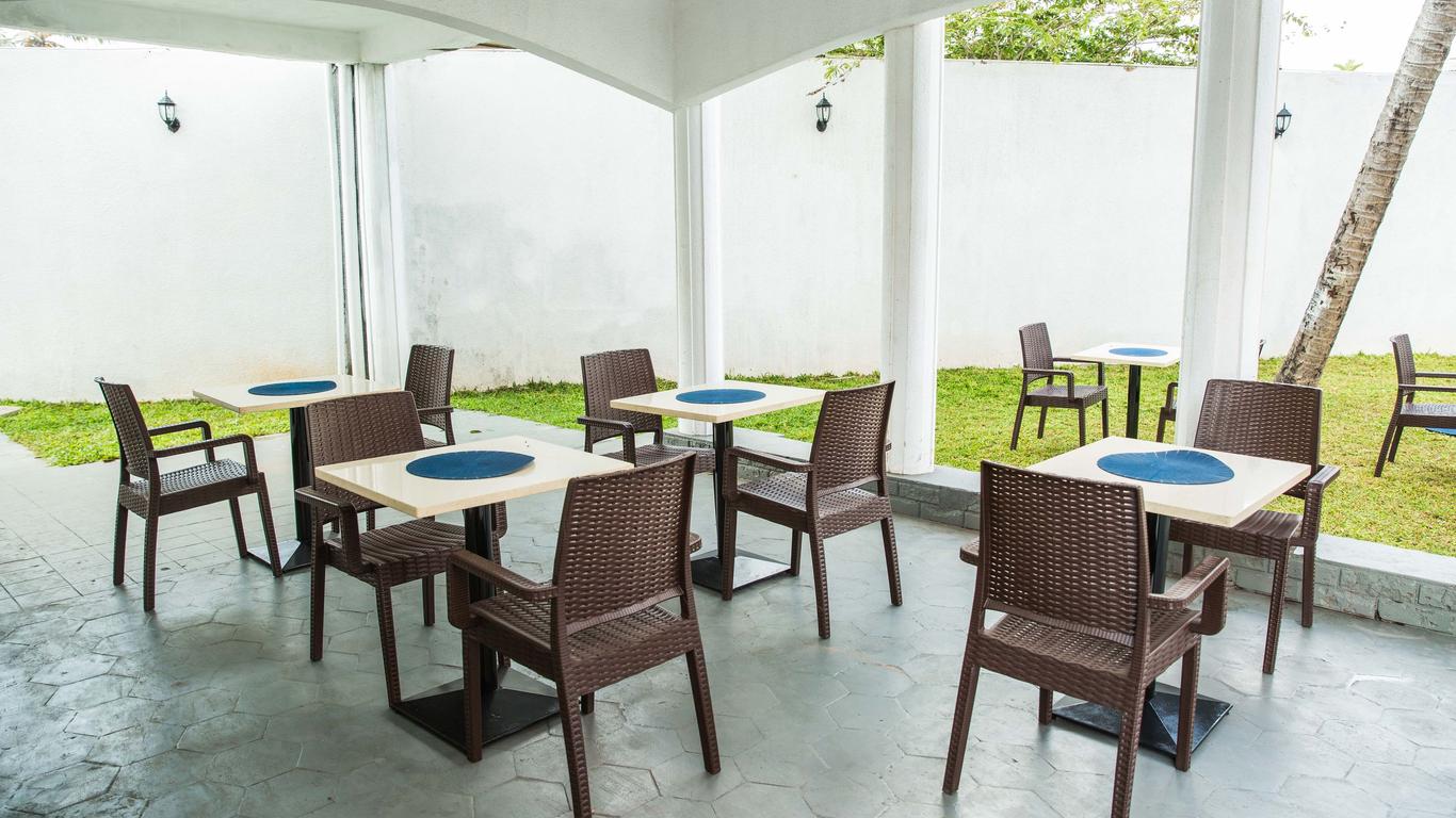 Marine Six Hotel