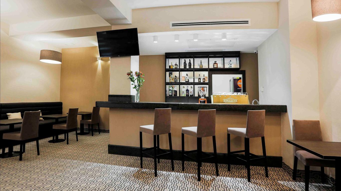 Armat Hotel
