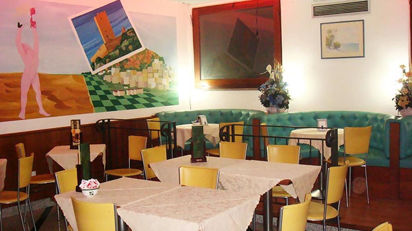 Sale Hotel