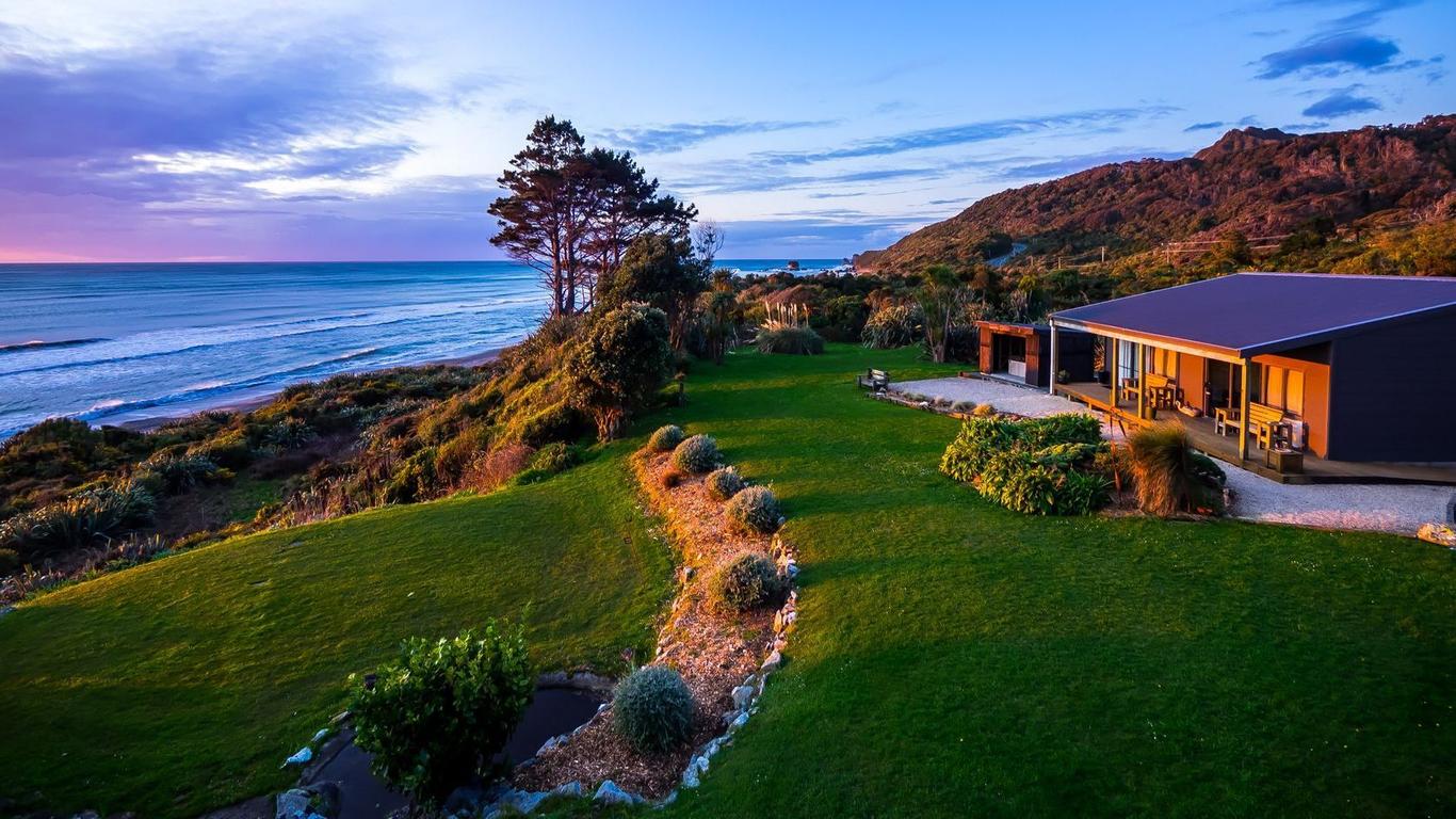 Breakers Boutique Accommodation