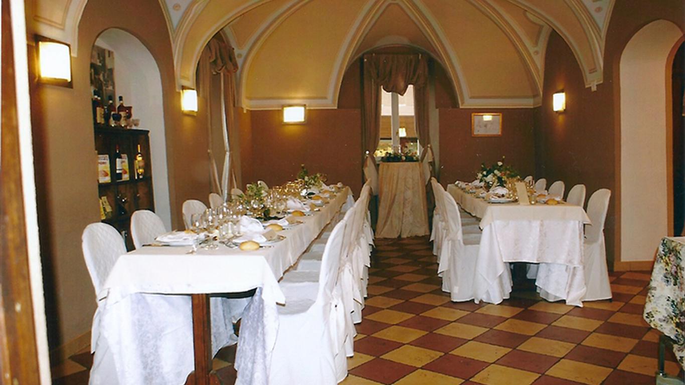 Hotel Porta Santa Maria