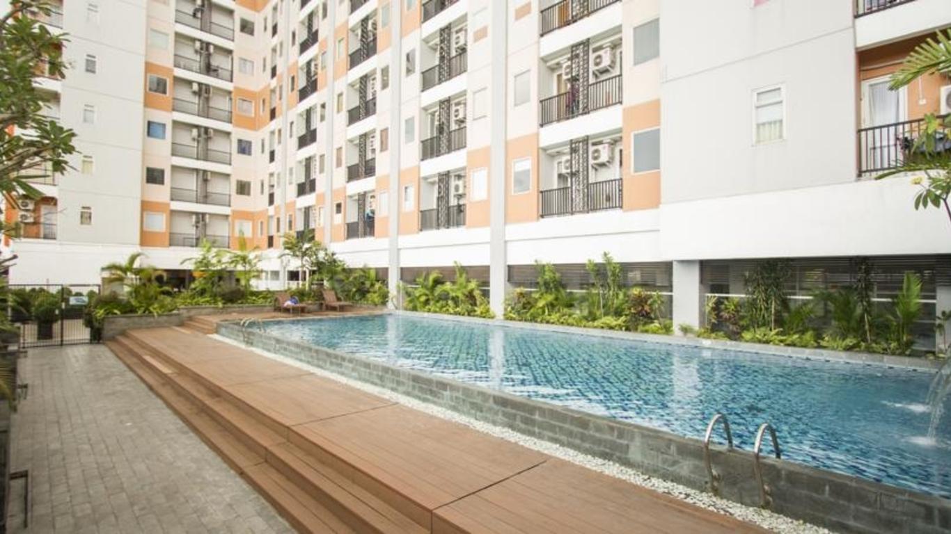 Student Castle Apartment
