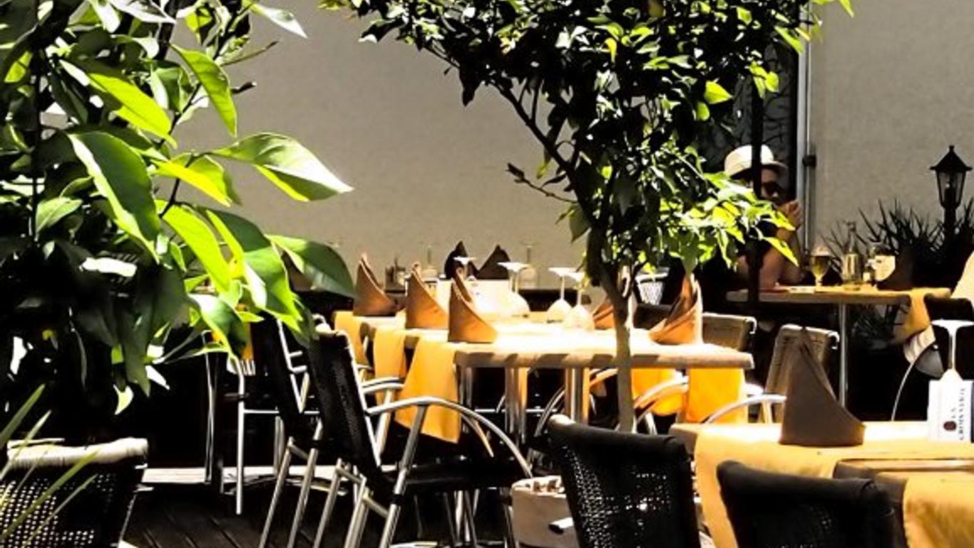 Hôtel Restaurant La Croix Verte Vich