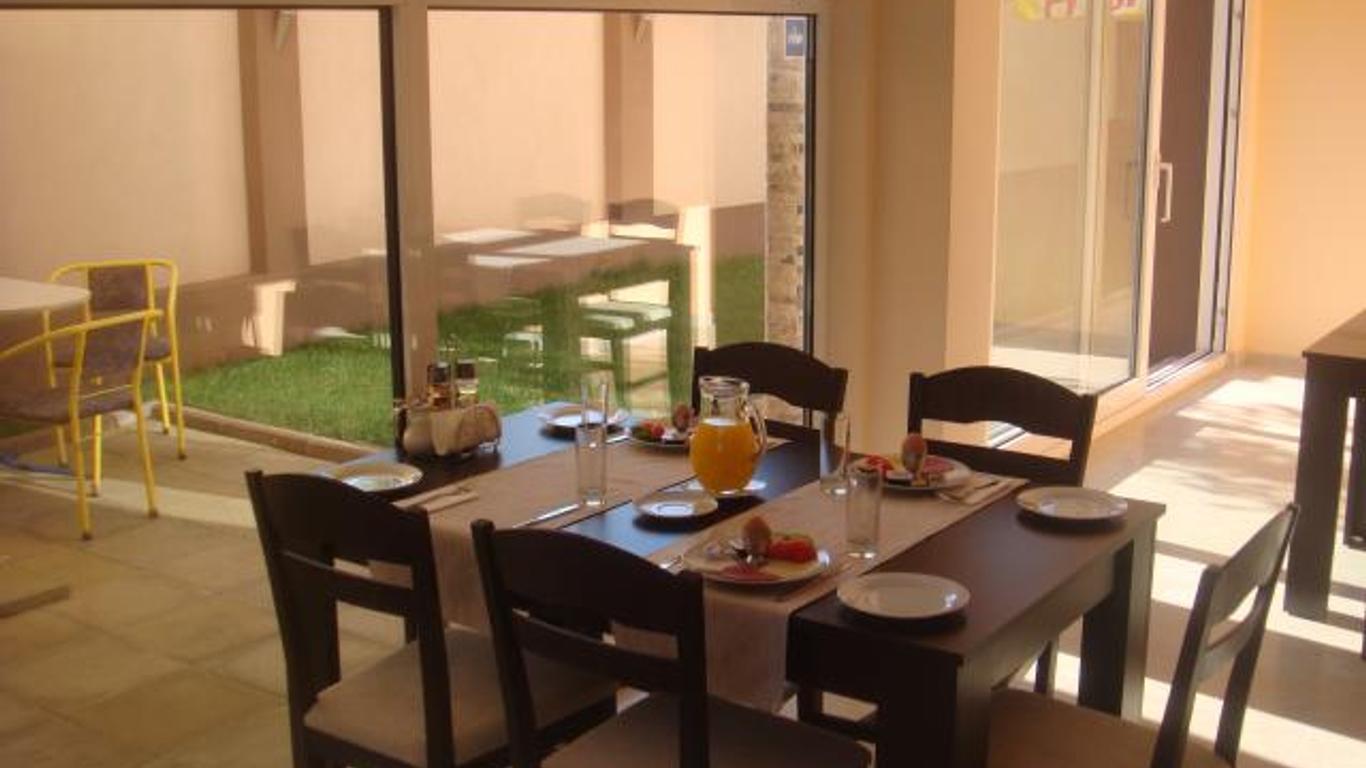 Ivatea Family Hotel