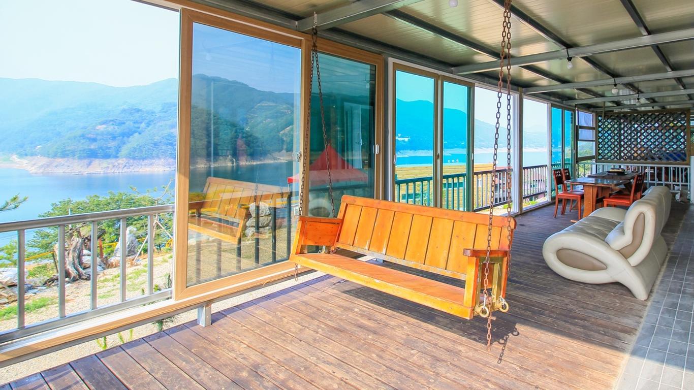 Chungju Landscape Pension