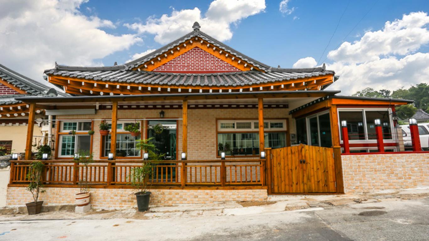 Gyeongju Kkotdam Pension