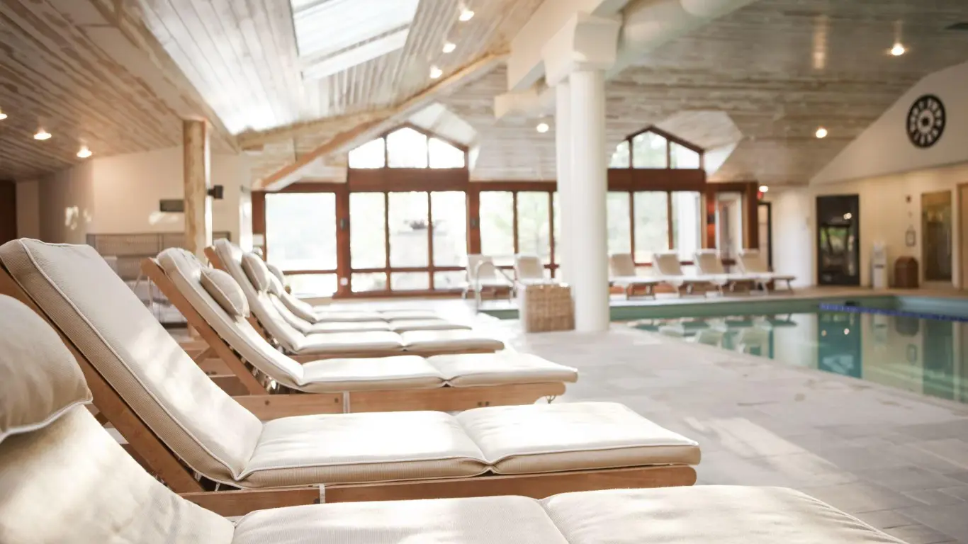 Topnotch Resort