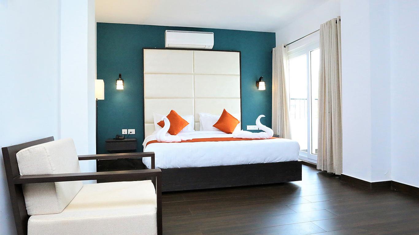 Hotel Crown Suites