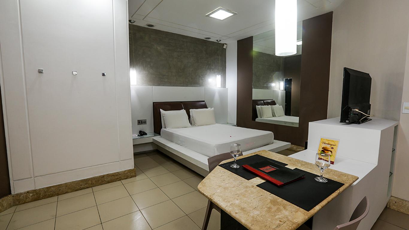 Raru's Motel Litoral Norte (Adult Only)