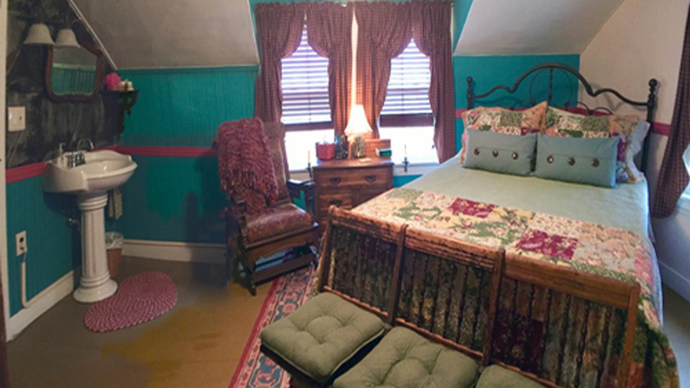 Inn At The Ridge