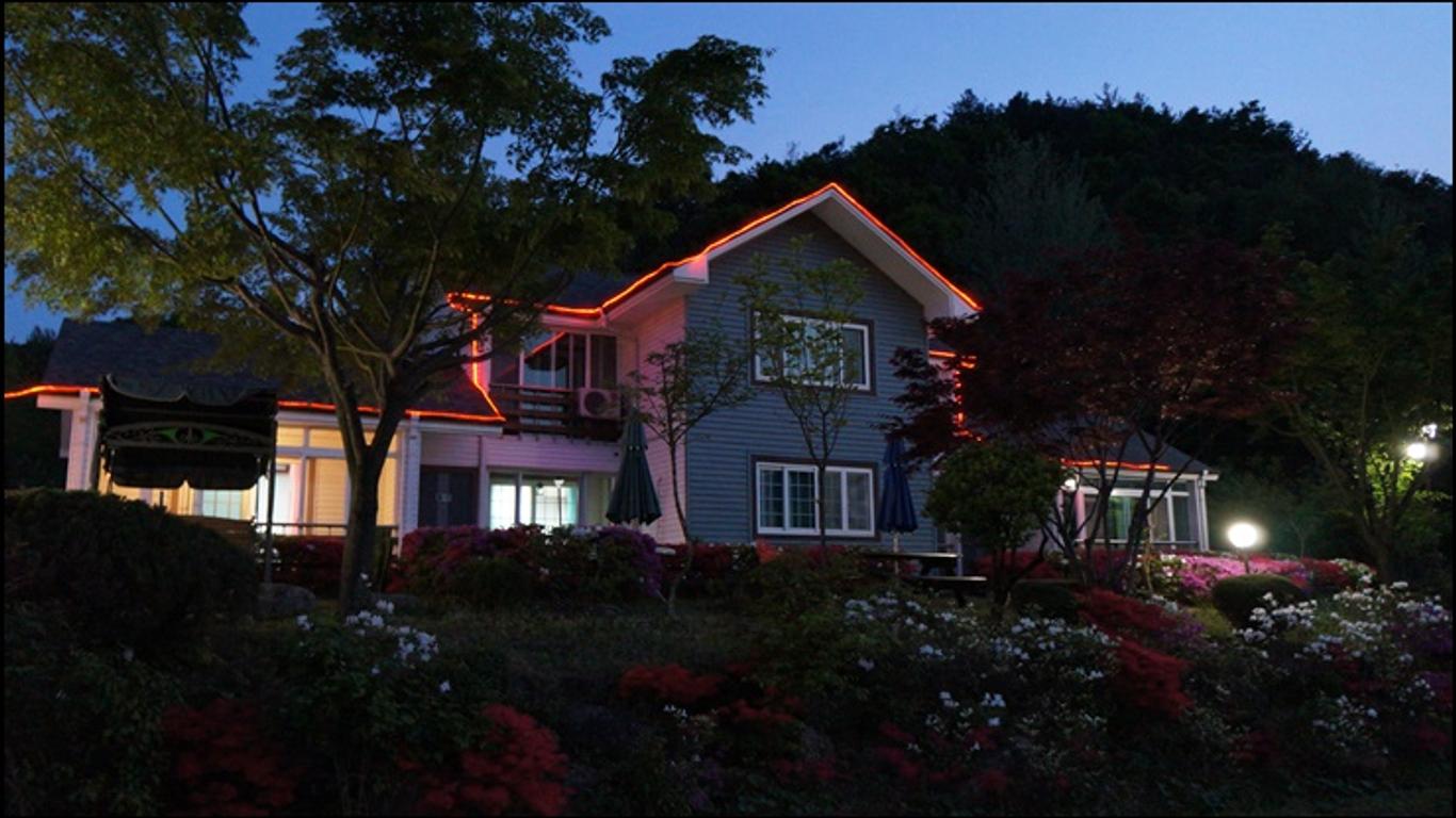 Yeongju Buseoksa Ganeun Gilae Pension