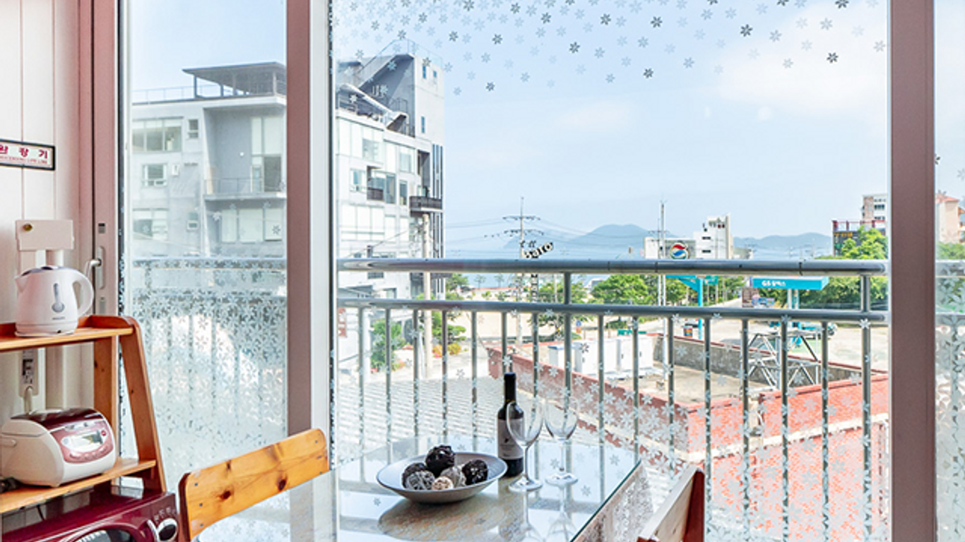 Geoje Sunflower Pension