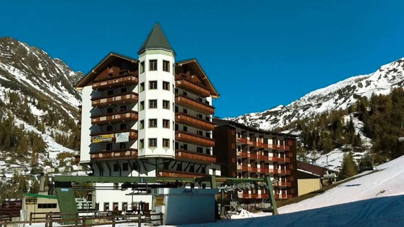 Hotel Adler
