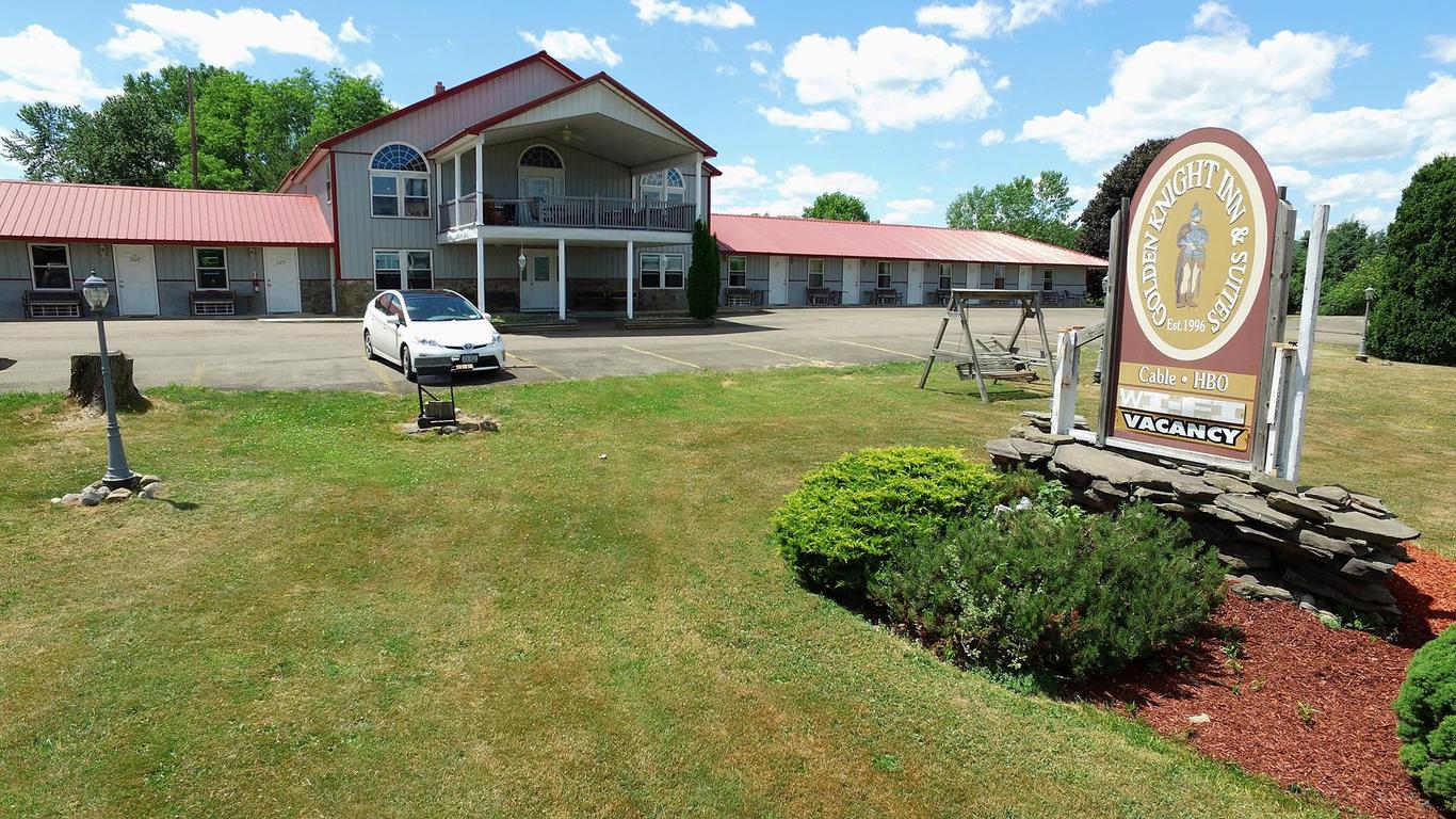 Golden Knight Inn & Suites