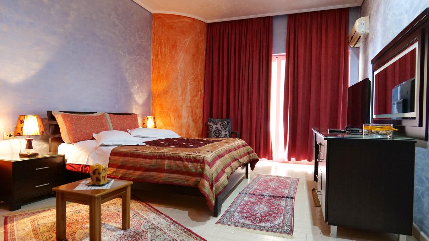 Lindi Hotel